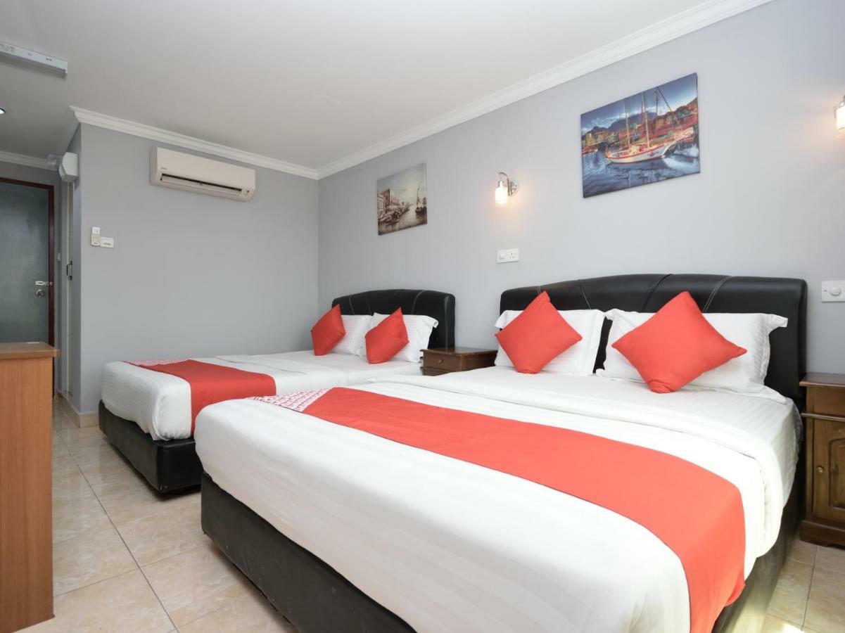 לבואן Oyo 892 Hotel Grand Nadia מראה חיצוני תמונה